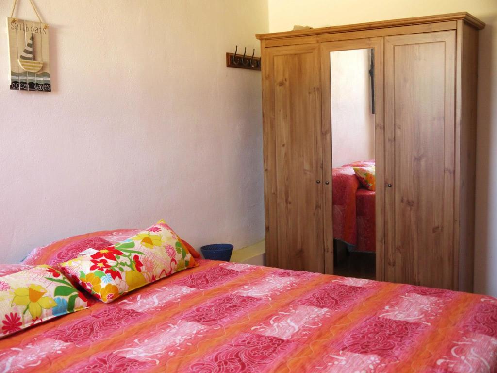 Eco Affittacamere Casa Maica Eco Guesthouse Стинтино Стая снимка