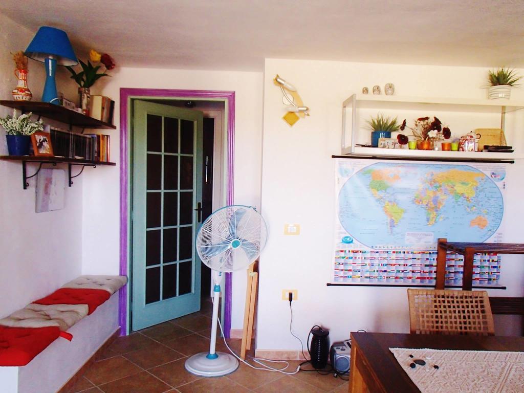 Eco Affittacamere Casa Maica Eco Guesthouse Стинтино Екстериор снимка