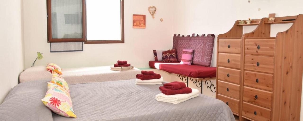 Eco Affittacamere Casa Maica Eco Guesthouse Стинтино Екстериор снимка